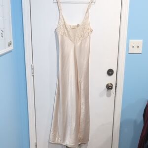 Victoria's Secret Vintage Gold Label Cream Nightgown Bridal Long Satin Sz Small